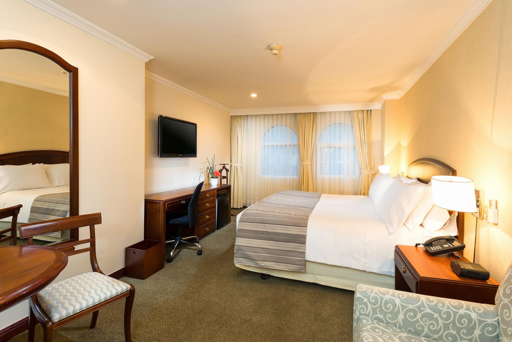 Hotel Dann Carlton ボゴタ エクステリア 写真 A room at the hotel