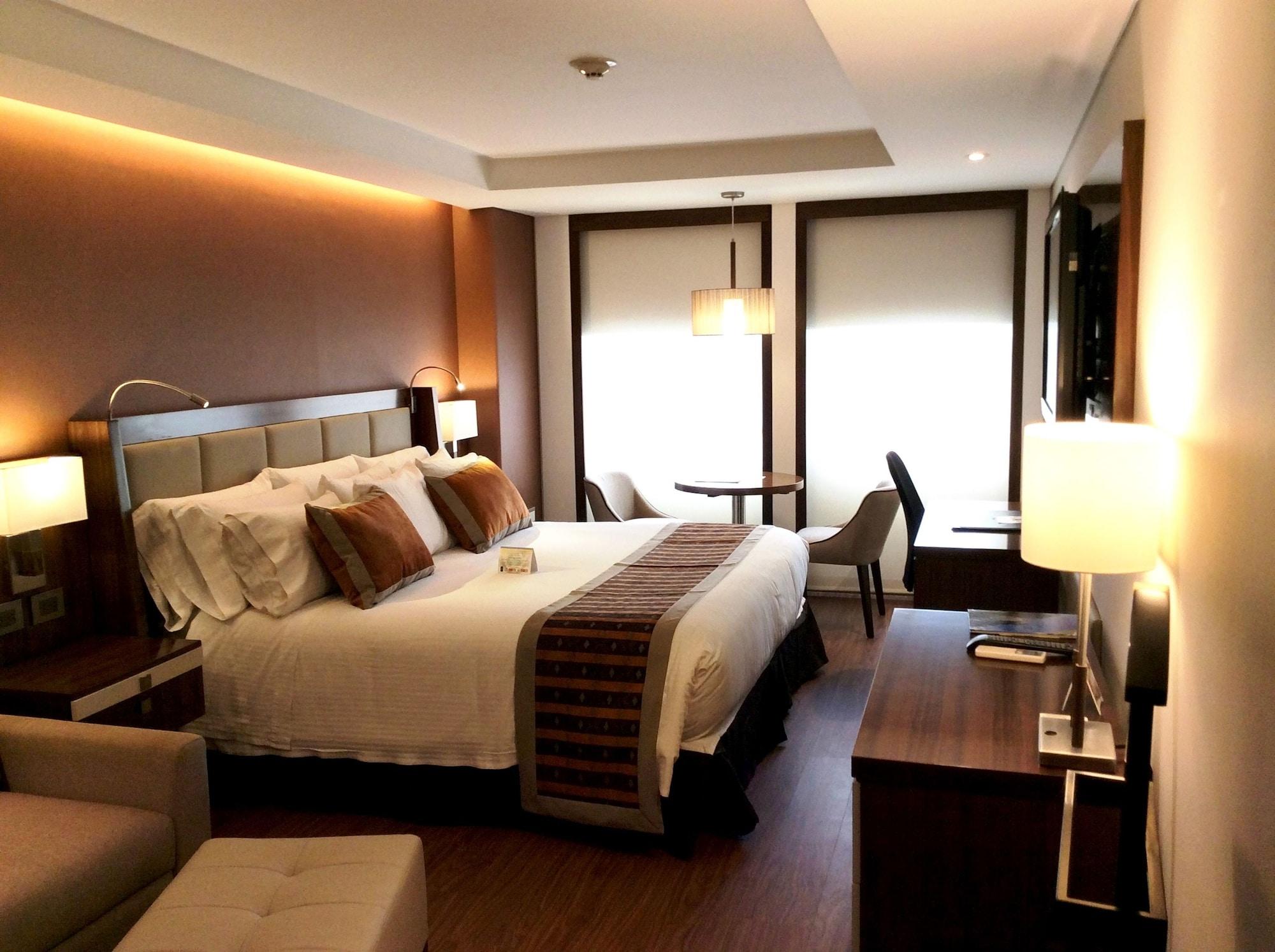 Hotel Dann Carlton ボゴタ エクステリア 写真 A room at the hotel