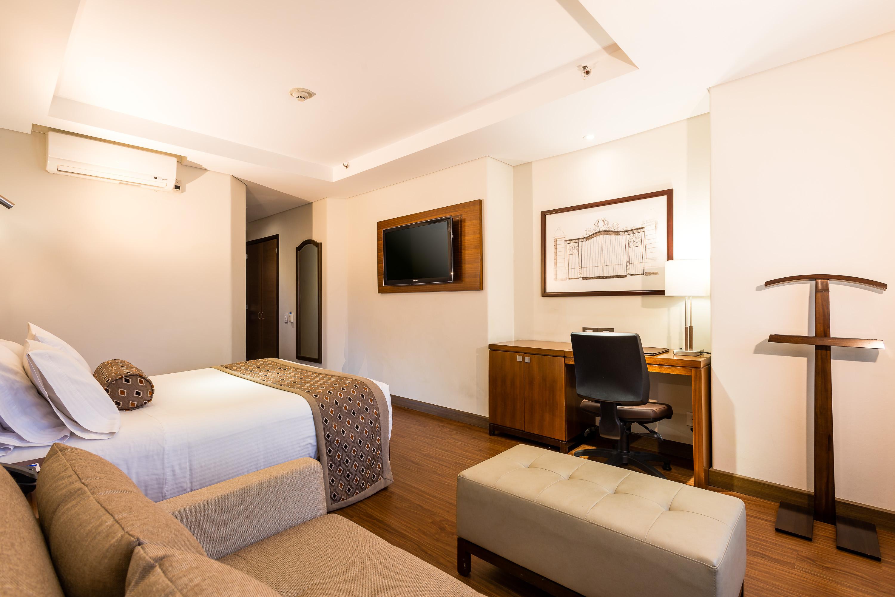 Hotel Dann Carlton ボゴタ エクステリア 写真 A room at the hotel