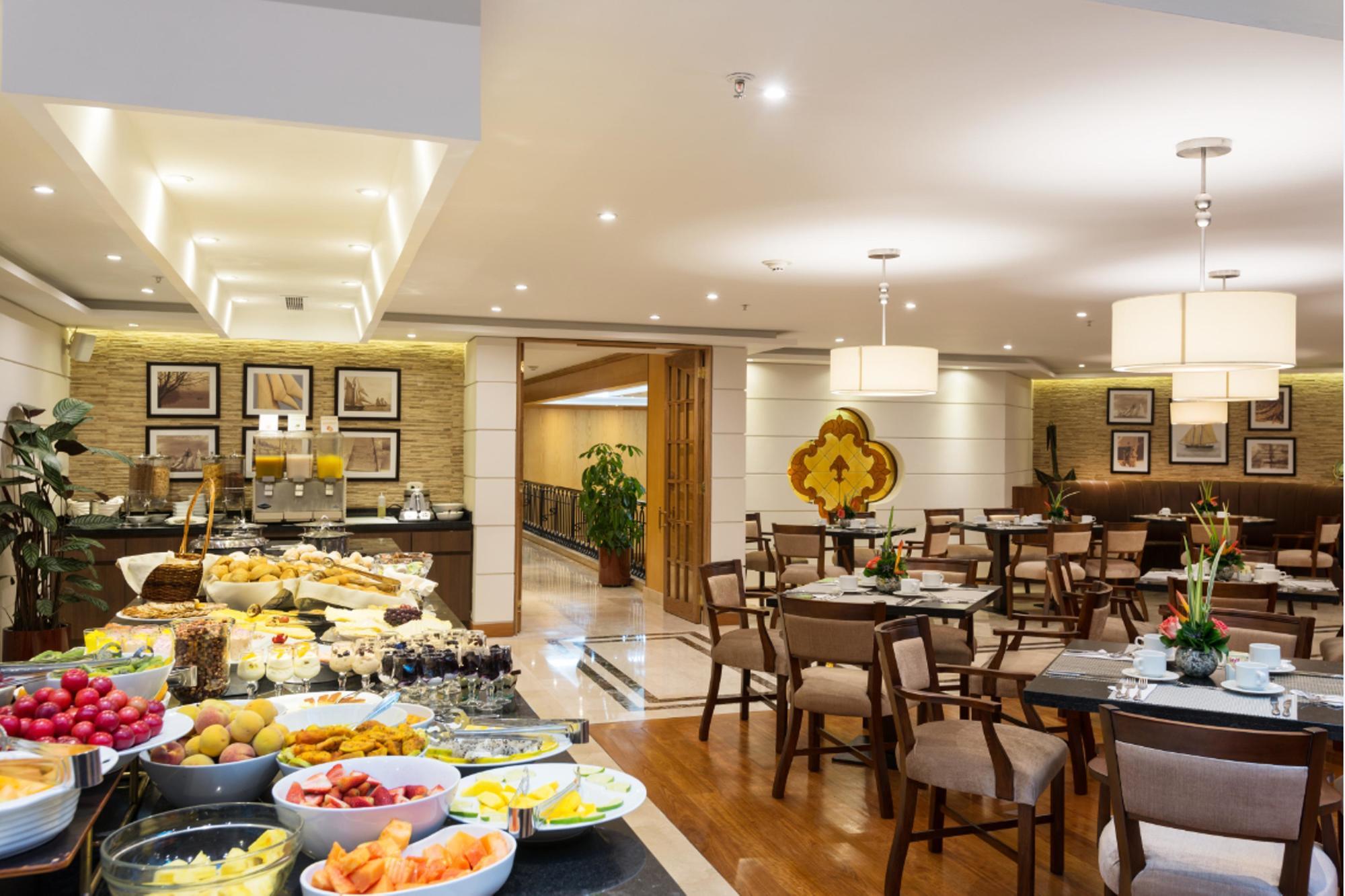 Hotel Dann Carlton ボゴタ エクステリア 写真 The Club Lounge at the airport