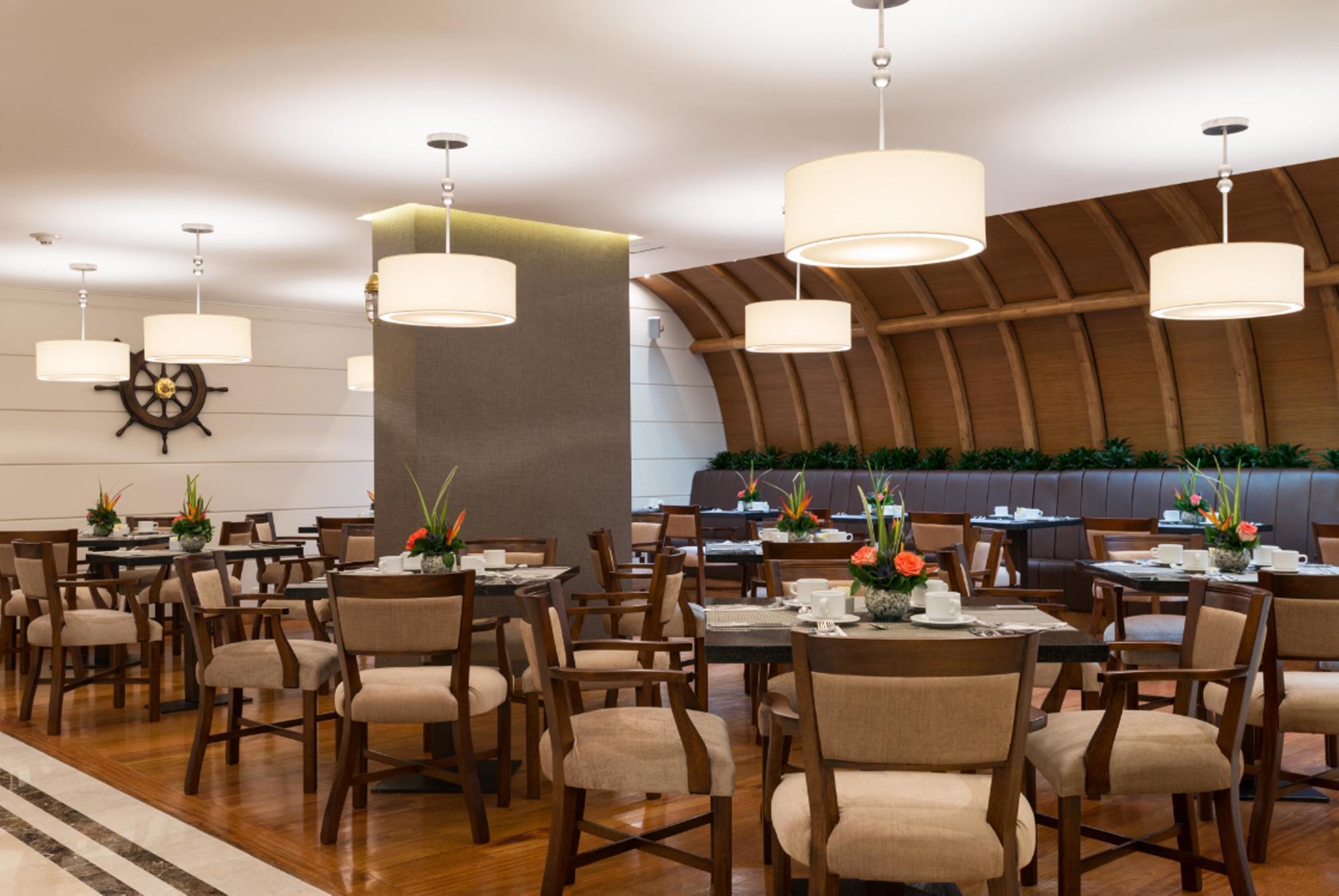 Hotel Dann Carlton ボゴタ エクステリア 写真 The interior of the restaurant