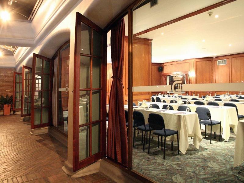 Hotel Dann Carlton ボゴタ エクステリア 写真 The International Centre